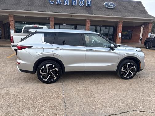 2024 Mitsubishi Outlander 