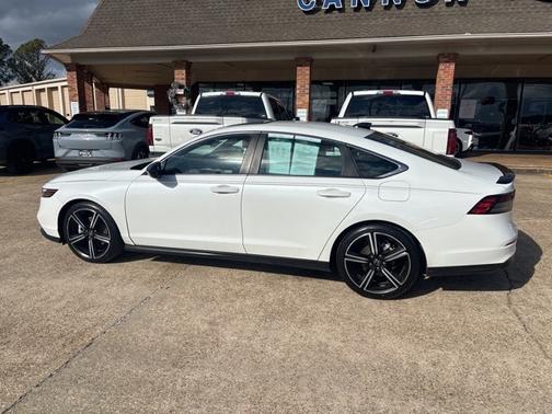 2024 Honda Accord SPORT