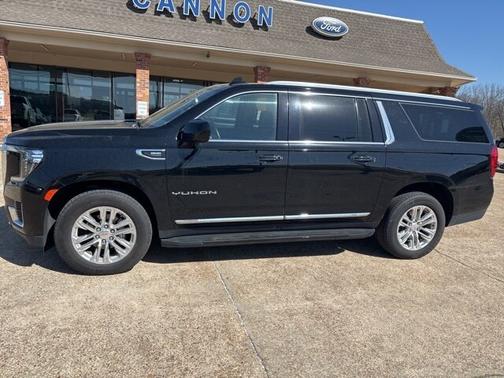 2023 GMC Yukon XL SLT