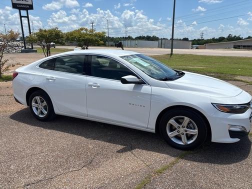 2024 Chevrolet Malibu LT W/1LT