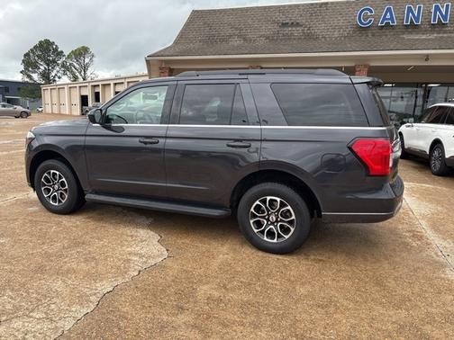 2024 Ford Expedition XLT