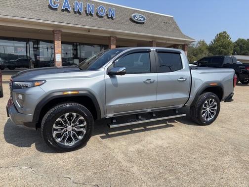 2024 GMC Canyon DENALI