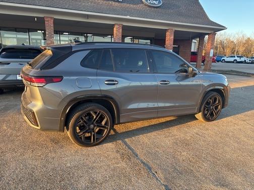 2025 Volkswagen Tiguan 2.0T SE R-LINE BLACK