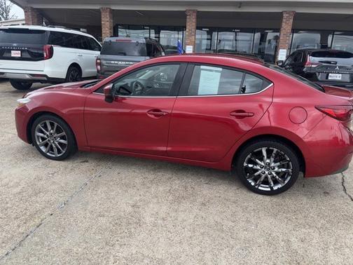 SOUL RED METALLIC 2018 Mazda Mazda3 TOURING