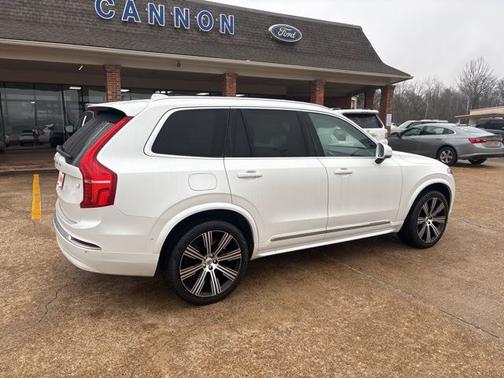 2023 Volvo XC90 T8 PLUS 6-SEATER