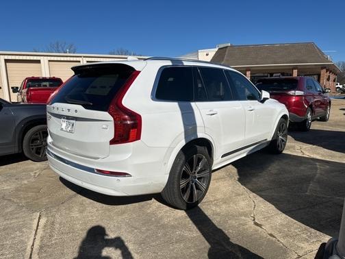 2023 Volvo XC90 T8 PLUS 6-SEATER