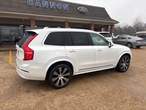 2023 Volvo XC90 T8 PLUS 6-SEATER