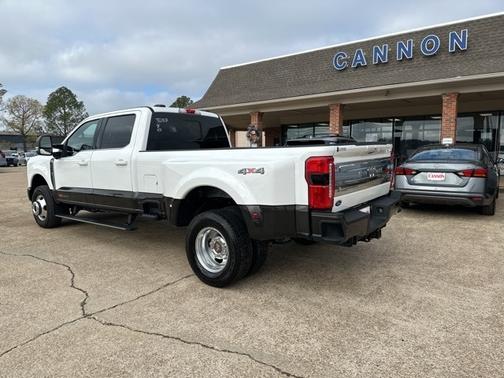 2024 Ford F-350 KING RANCH