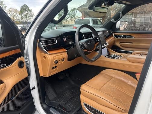 2022 Jeep Grand Wagoneer SERIES III