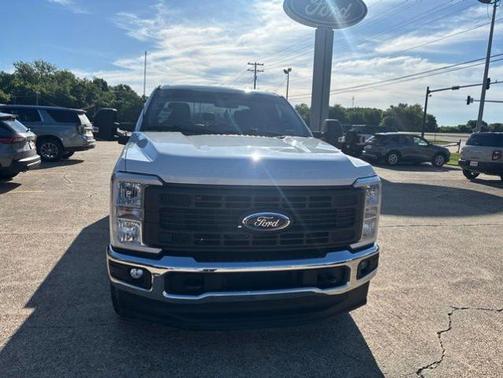 OXFORD WHITE 2023 Ford F-250 XL