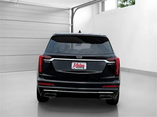 2022 Cadillac XT6 Luxury FWD