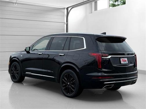2022 Cadillac XT6 Luxury FWD