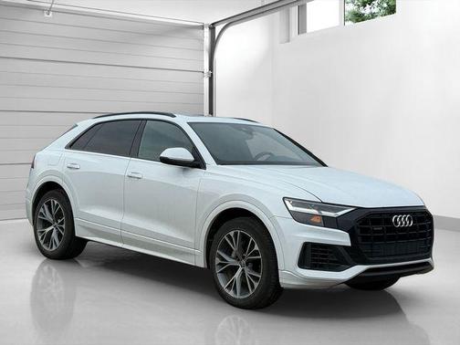 Glacier White Metallic 2020 Audi Q8 55 Premium