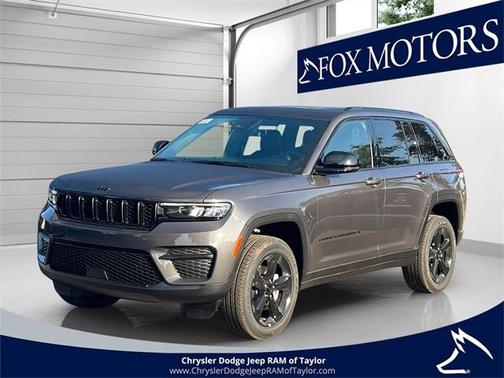 2025 Jeep Grand Cherokee Laredo