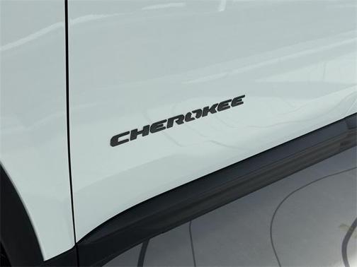 2026 Jeep Cherokee LAREDO/LIMITED