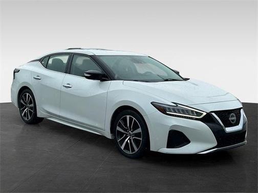 2023 Nissan Maxima SV