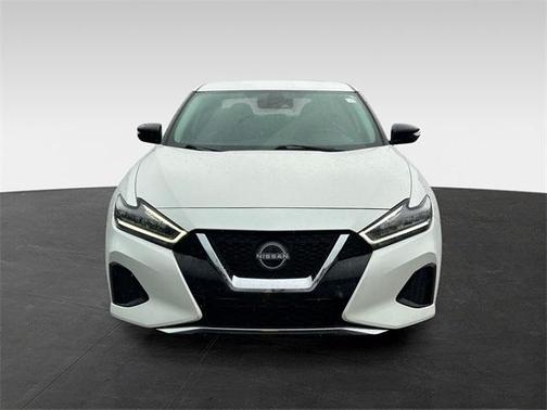 2023 Nissan Maxima SV