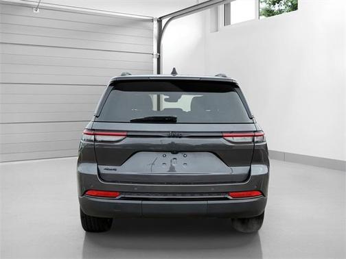 2022 Jeep Grand Cherokee Altitude