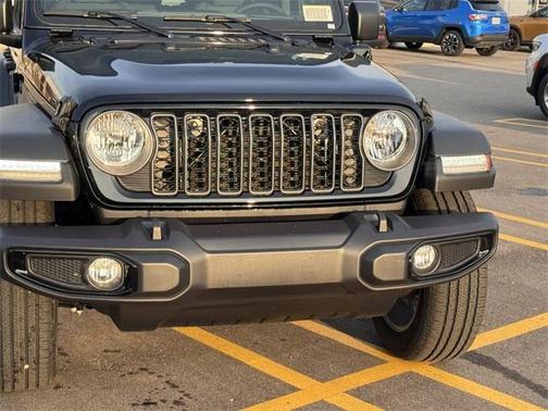 2025 Jeep Wrangler 4xe Sport