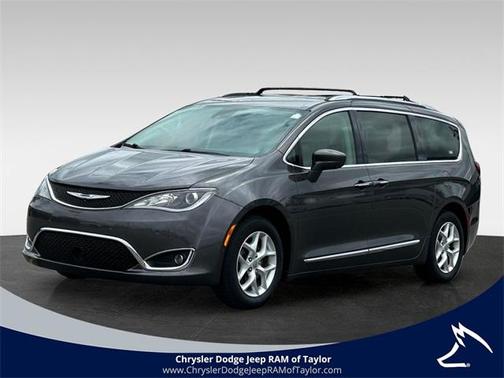 2018 Chrysler Pacifica Touring-L
