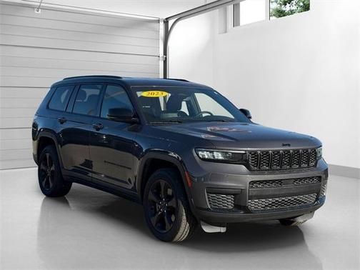 2023 Jeep Grand Cherokee L Laredo
