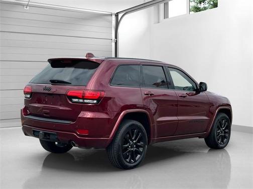 2017 Jeep Grand Cherokee Altitude