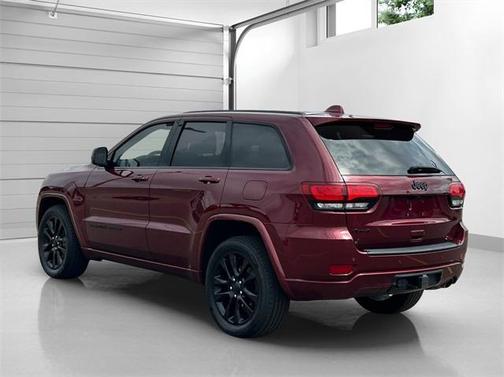 2017 Jeep Grand Cherokee Altitude