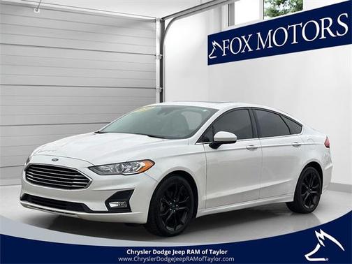 2020 Ford Fusion SE