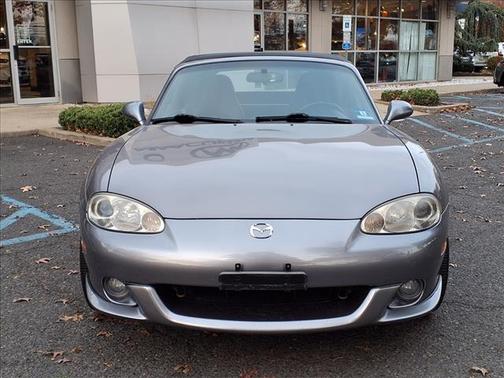 2002 Mazda MX-5 Miata LS