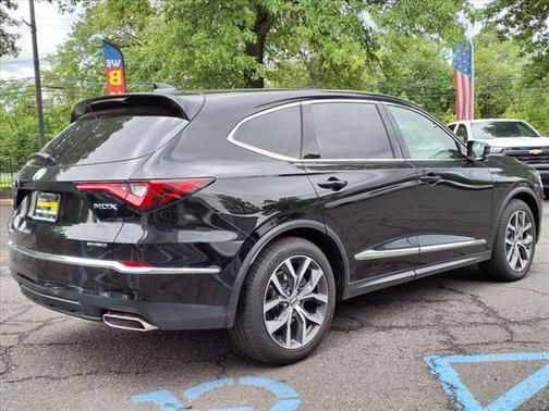 2023 Acura MDX w/Technology Package
