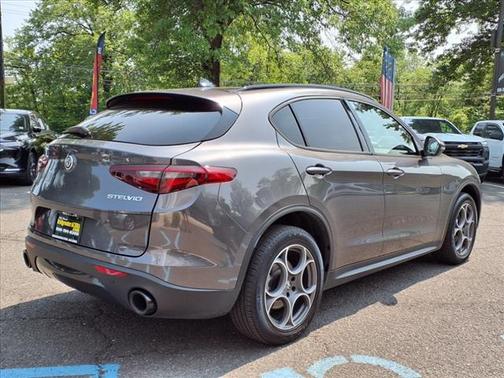 2022 Alfa Romeo Stelvio Sprint