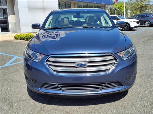 2018 Ford Taurus SEL