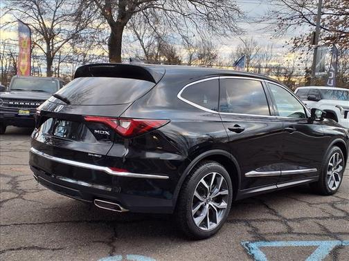 2023 Acura MDX w/Technology Package