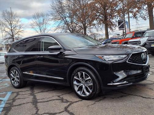 2023 Acura MDX w/Technology Package