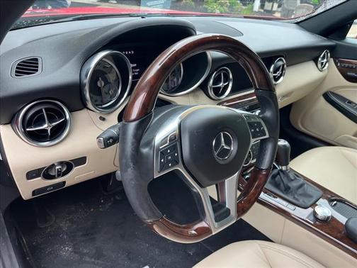 2013 Mercedes-Benz SL-Class SLK250