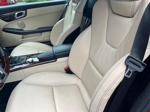 2013 Mercedes-Benz SL-Class SLK250