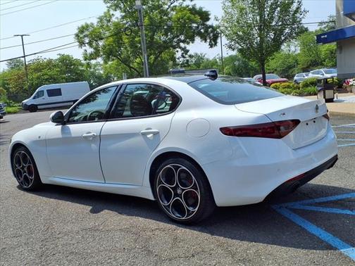 2022 Alfa Romeo Giulia Ti