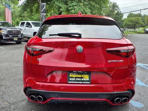 2020 Alfa Romeo Stelvio Quadrifoglio