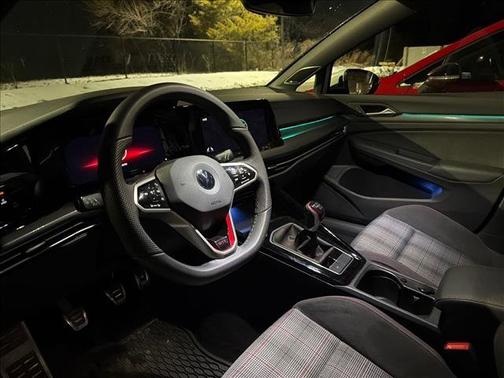 2023 Volkswagen Golf GTI SE