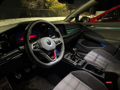 2023 Volkswagen Golf GTI SE