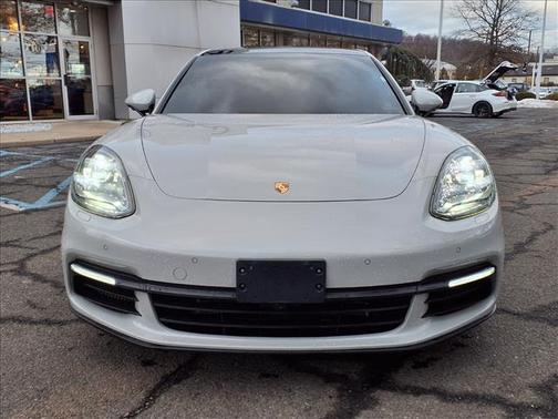 2018 Porsche Panamera 4S