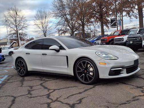 2018 Porsche Panamera 4S
