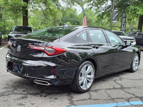 2022 Acura TLX Tech