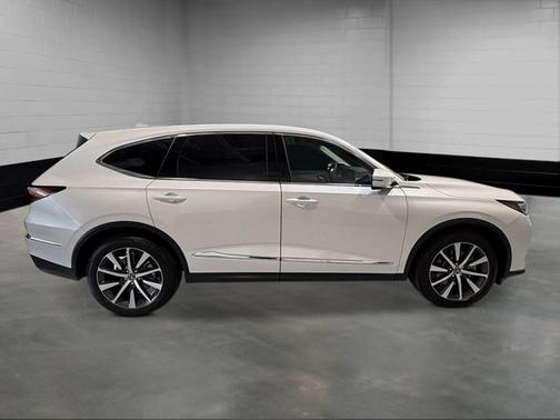 2025 Acura MDX w/Technology Package