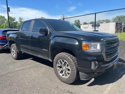 2022 GMC Canyon 4WD AT4 w/Leather