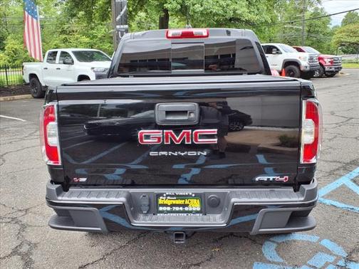 2022 GMC Canyon 4WD AT4 w/Leather