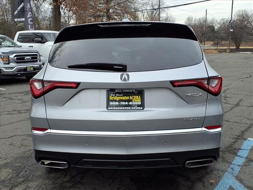 2023 Acura MDX w/Technology Package