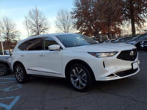 2023 Acura MDX w/Technology Package