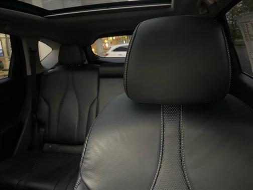 2022 Acura RDX w/Technology Package