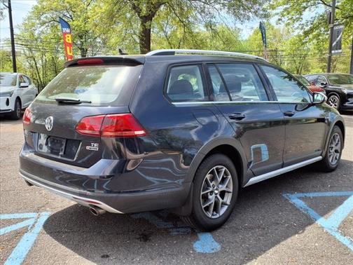 2017 Volkswagen Golf Alltrack SE